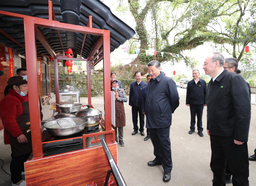 3月23日，习近平在福建考察。新华社记者 王晔 摄